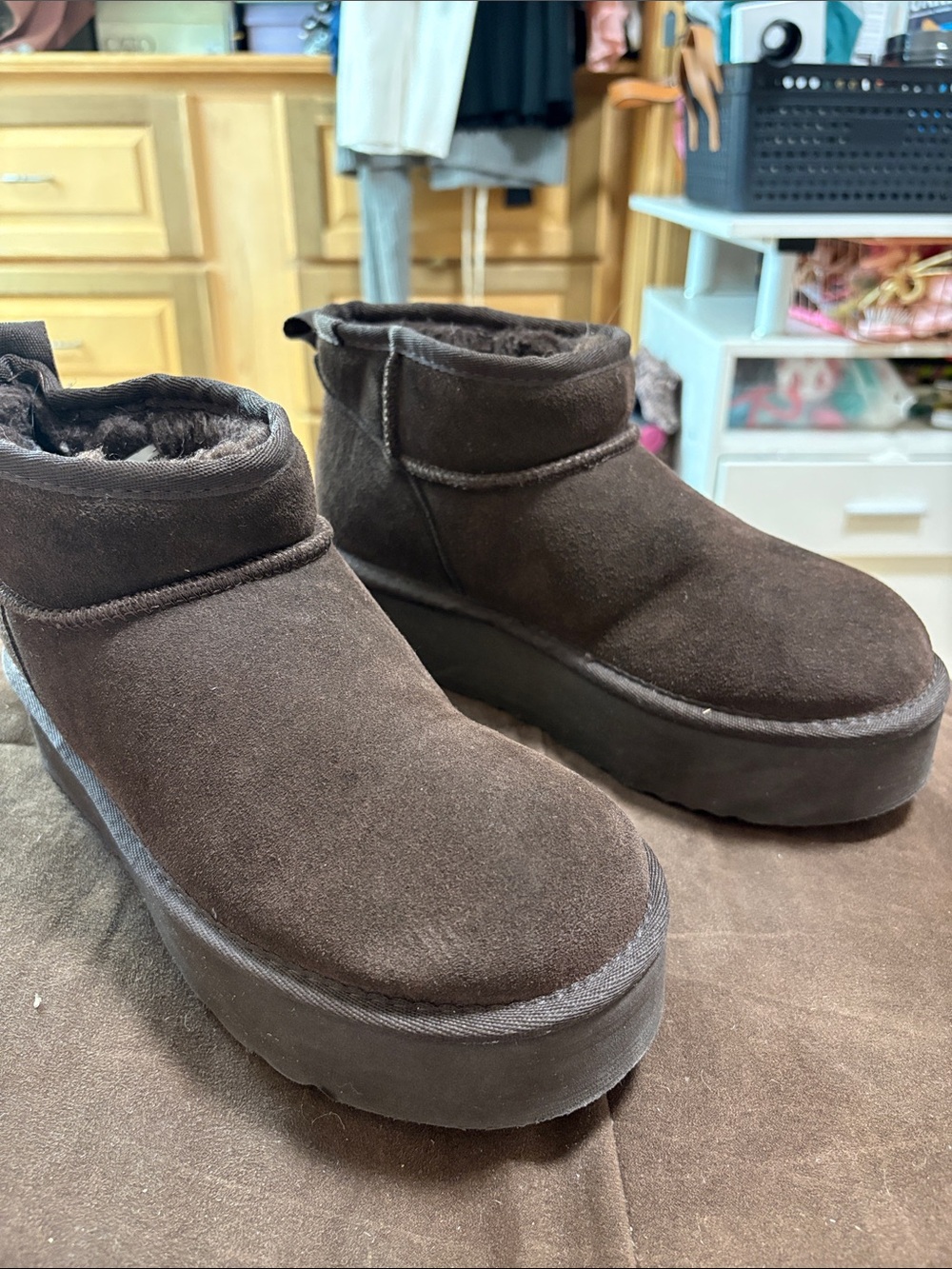 Bear paw Women's Chocolate Suede Platform Ankle Booties